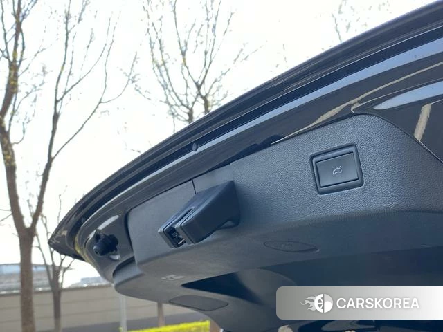 Volkswagen Passat id 4265744 из Китая 8