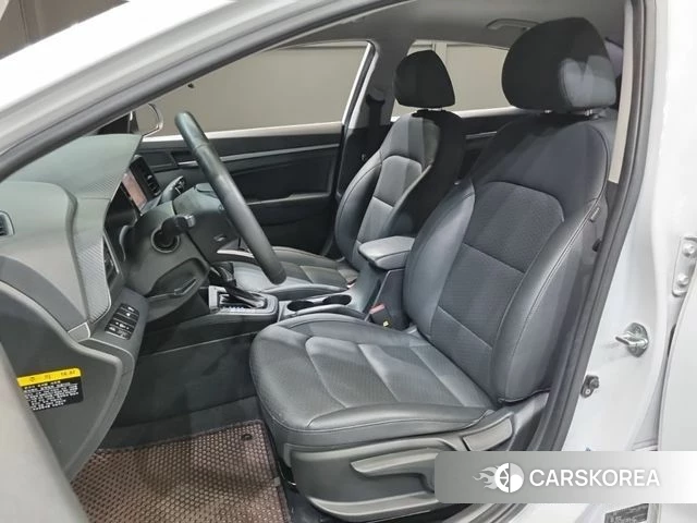 Hyundai The New Avante AD id 3936698 из Кореи 8