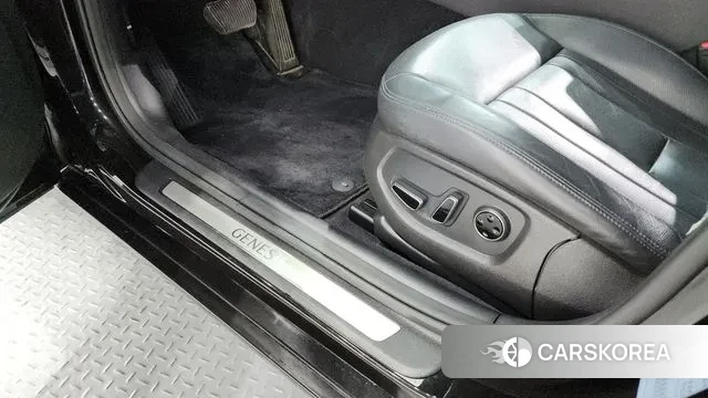 Genesis G80 id 3024800 из Кореи 8