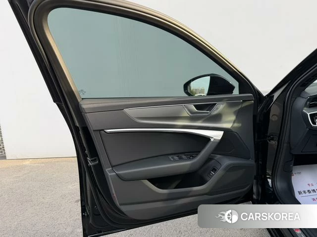 Audi A6L id 4207041 из Китая 8