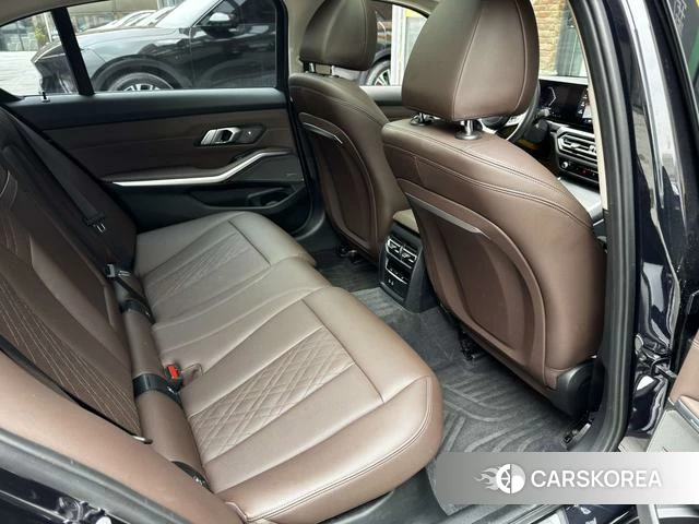BMW 3 series id 3957796 из Китая 8