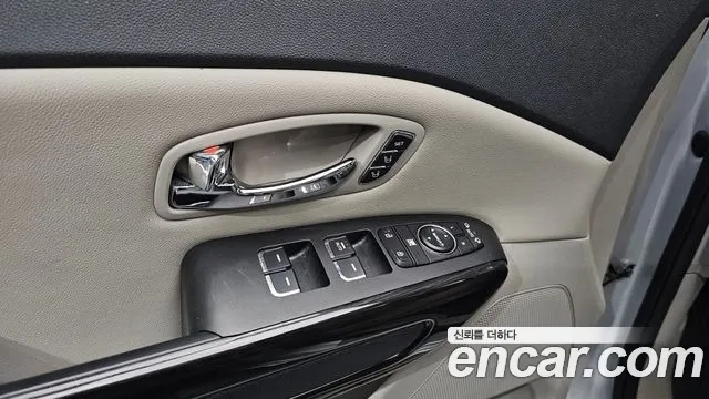 Kia The New Carnival id 2917628 из Кореи 8