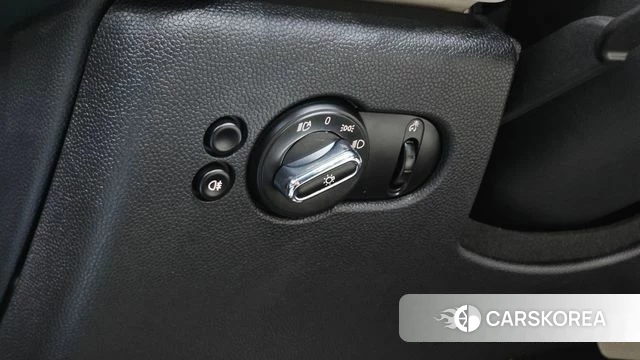 Mini Cooper S Convertible id 4401359 из Кореи 8