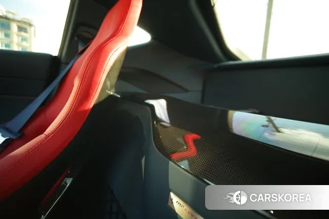 Ferrari 812 Superfast id 3761080 из Кореи 8