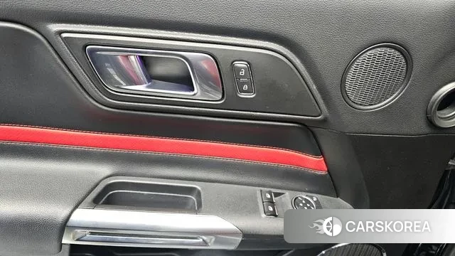 Ford Mustang id 3665544 из Кореи 8