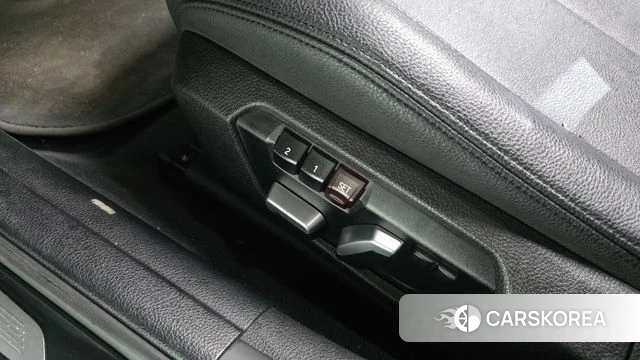 BMW 3 Series (F30) id 4325997 из Кореи 8