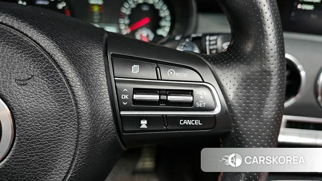 Kia Stinger id 4245358 из Кореи 8
