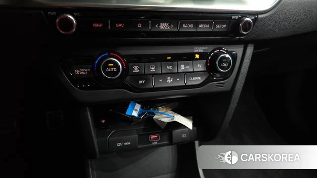 Kia Niro EV id 4303725 из Кореи 8