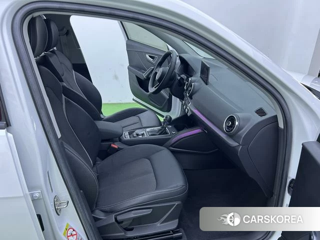 Audi Q2L e-tron id 4314825 из Китая 8