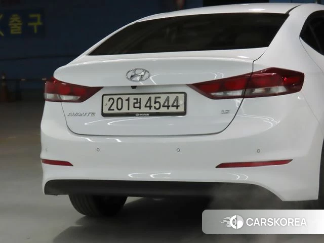 Hyundai Avante AD id 4363353 из Кореи 8