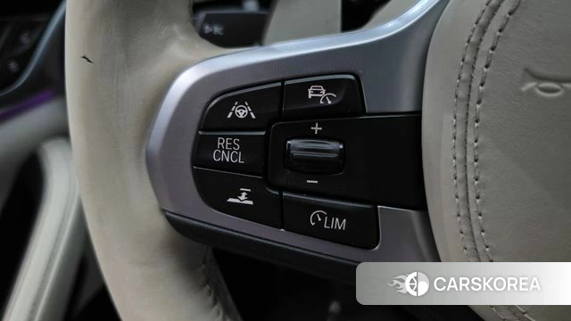 BMW 5 Series (G30) id 4780689 из Кореи 8