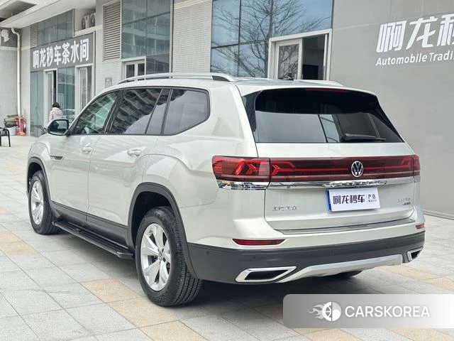 Volkswagen Tourang id 4264166 из Китая 8