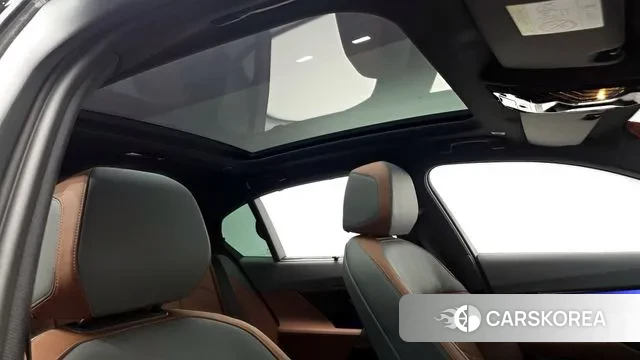 BMW 5 Series (G60) id 3739227 из Кореи 8