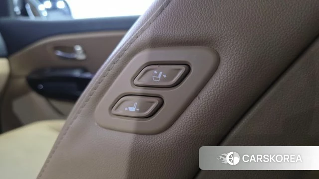 Kia The New Carnival id 4447558 из Кореи 8