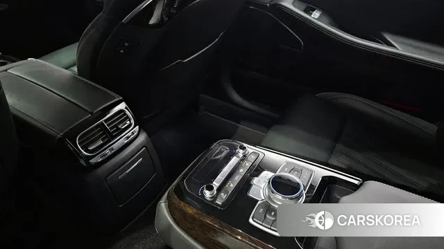 Genesis G90 id 3095456 из Кореи 8