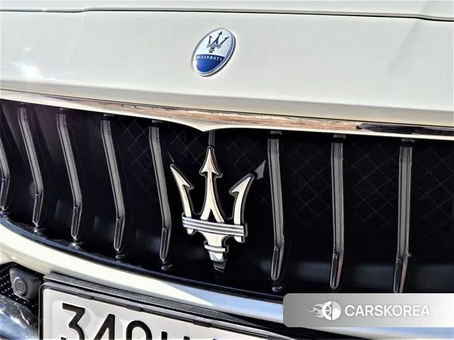 Maserati Ghibli id 3671187 из Кореи 8