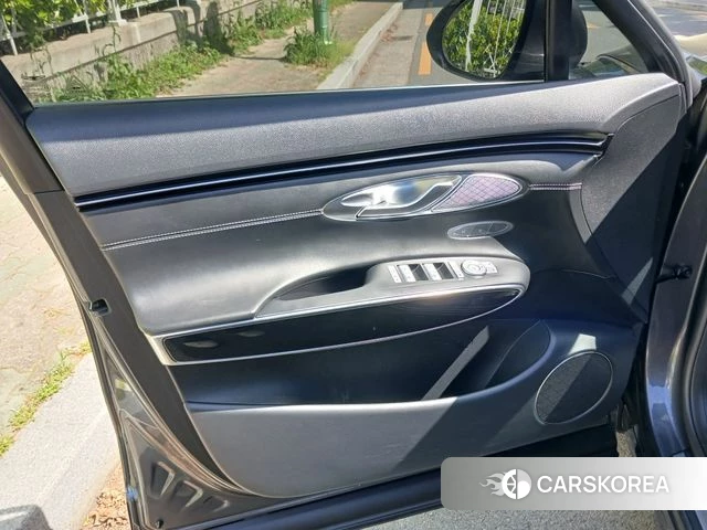 Genesis GV70 id 3954545 из Кореи 8