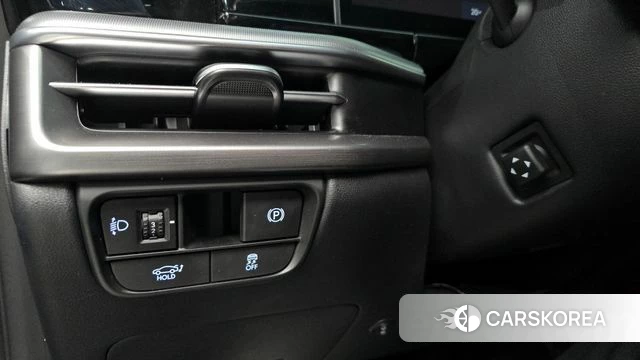 Hyundai Grandeur (GN7) id 3914489 из Кореи 8