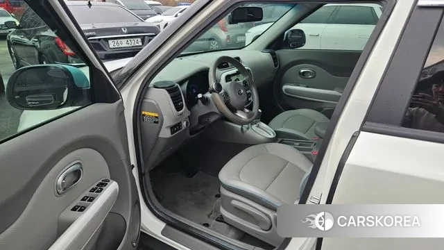 Kia Soul EV id 3526455 из Кореи 8