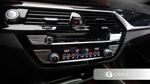 BMW 5 Series (G30) id 2994548 из Кореи 8