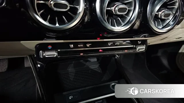 Mercedes-Benz A-Class W177 id 3402356 из Кореи 8