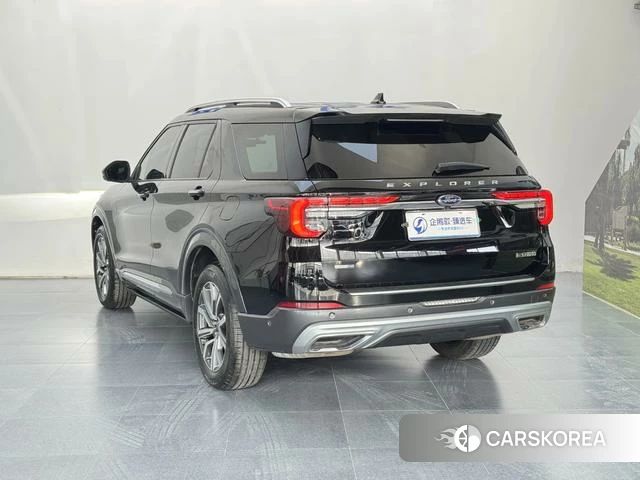 Ford Explorer id 4368321 из Китая 8