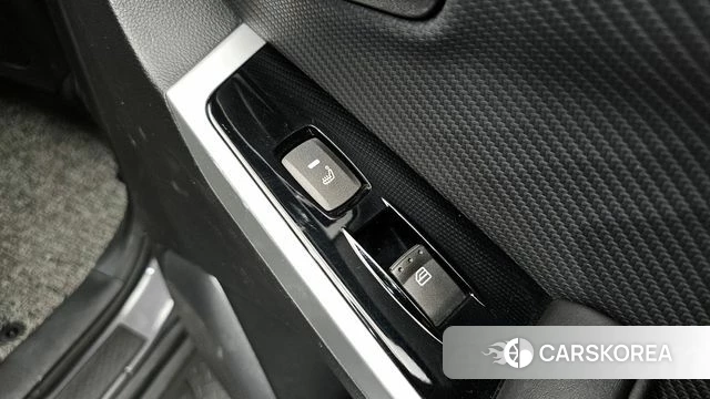 Ssangyong New Style Korando C id 4269532 из Кореи 8