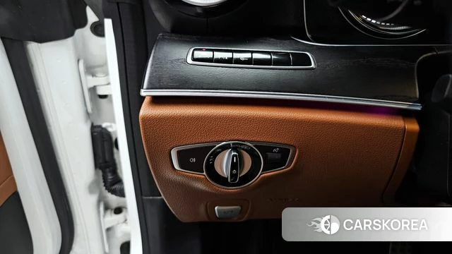 Mercedes-Benz E-Class W213 id 3828921 из Кореи 8