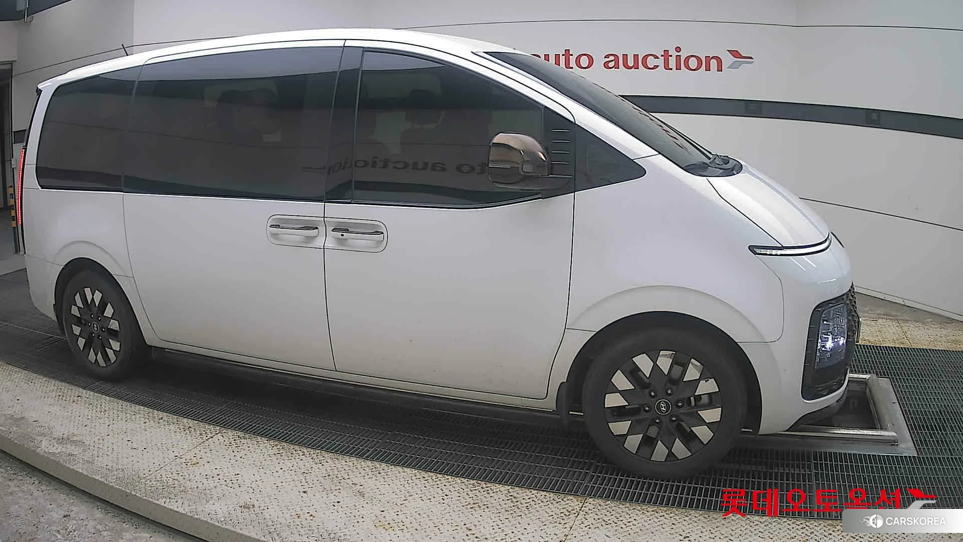 Hyundai Staria Lounge id 4674129 из Кореи 8