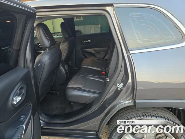 Jeep Cherokee (KL) id 2794152 из Кореи 8