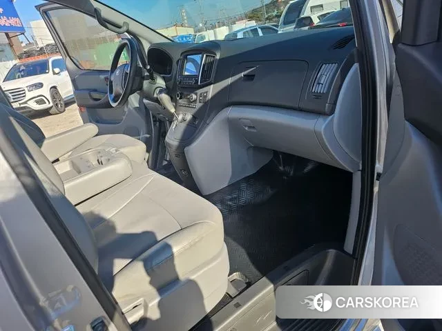 Hyundai The New Grand Starex id 3570765 из Кореи 8