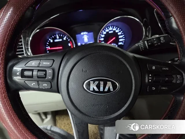 Kia The New Carnival id 3676943 из Кореи 8