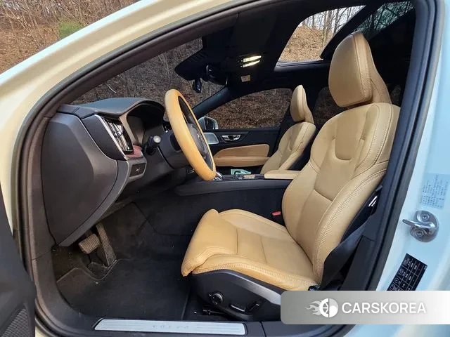 Volvo V60 Cross-Country 2nd Generation id 3410976 из Кореи 8