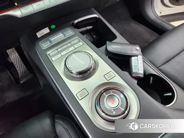 Genesis GV70 id 3229089 из Кореи 8