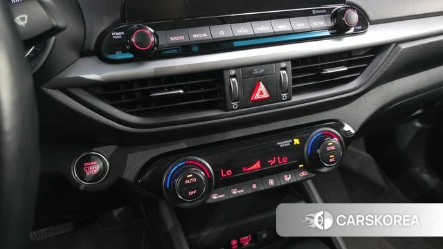 Kia Come New K3 id 3885769 из Кореи 8