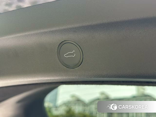 Tesla Model Y id 3993800 из Китая 8