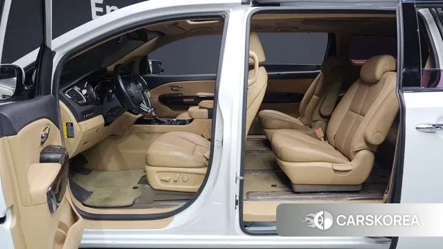 Kia The New Carnival id 3563320 из Кореи 8