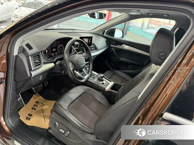 Audi Q5L id 3882642 из Китая 8