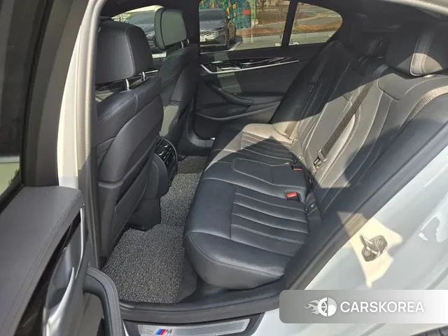 BMW 5 Series (G30) id 3489172 из Кореи 8