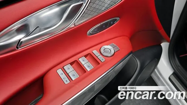 Genesis GV70 id 2795192 из Кореи 8