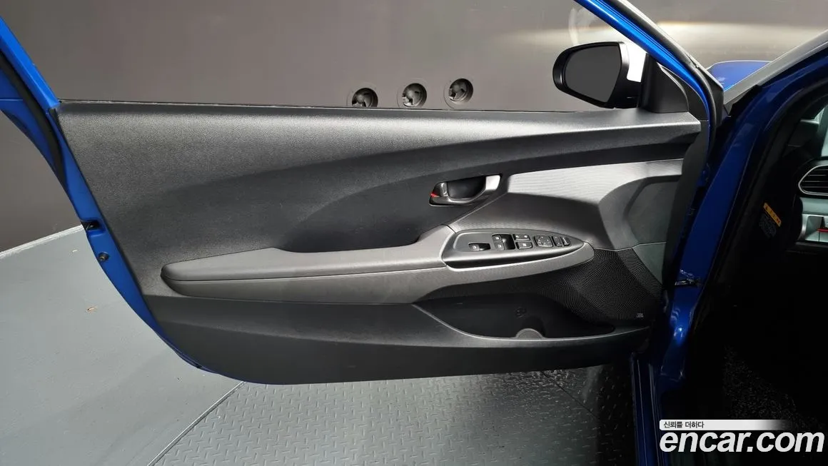 Hyundai Veloster (JS) id 2085577 из Кореи 8