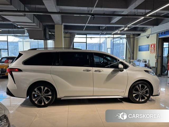 Toyota Grevia id 4259344 из Китая 8