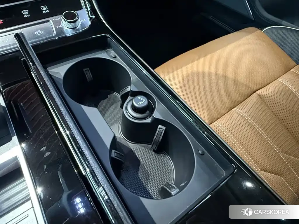 Audi A8 id 4601863 из Китая 8