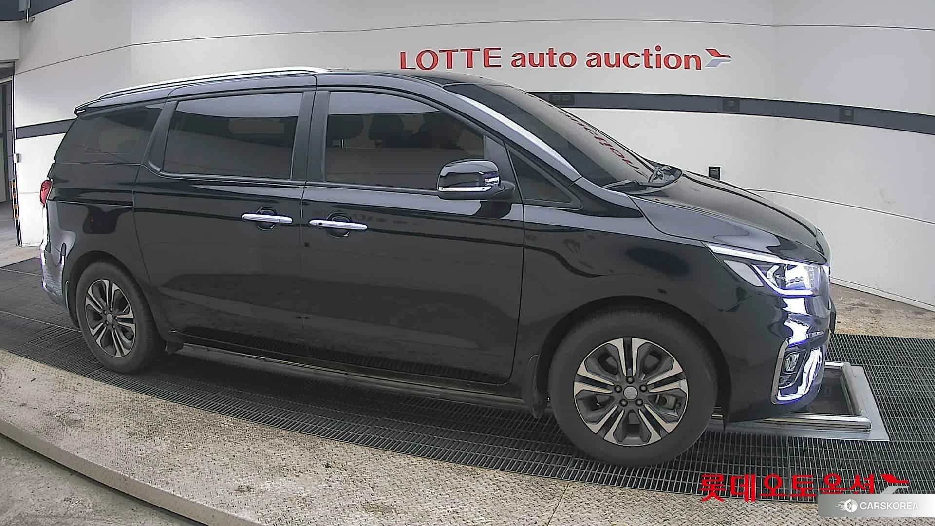 Kia Carnival id 3882134 из Кореи 8