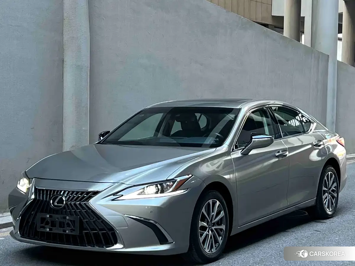 Lexus ES id 4628284 из Китая 8