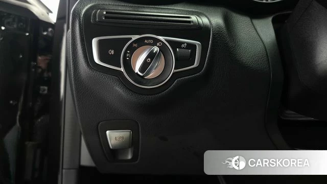Mercedes-Benz C-Class W205 id 4718033 из Кореи 8