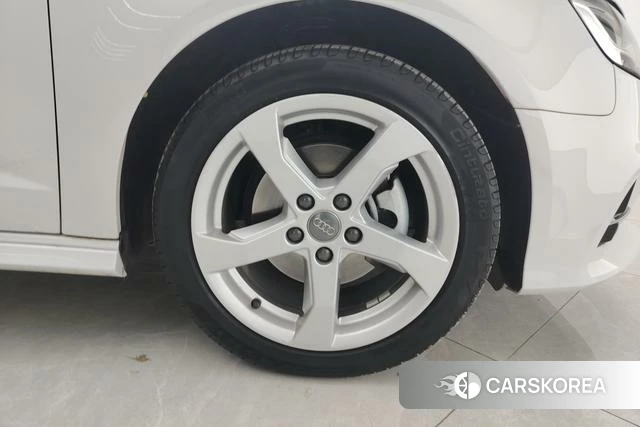 Audi A3 id 4229246 из Китая 8