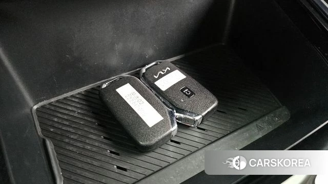 Kia Di Ol Nu Niro id 3891524 из Кореи 8