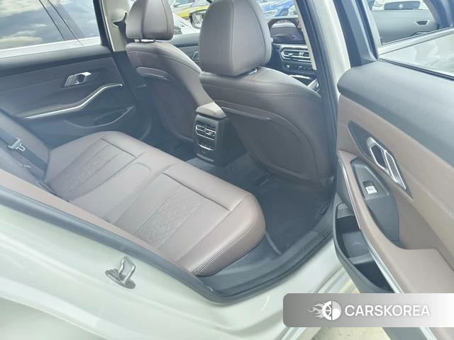 BMW 3 series id 4341727 из Китая 8