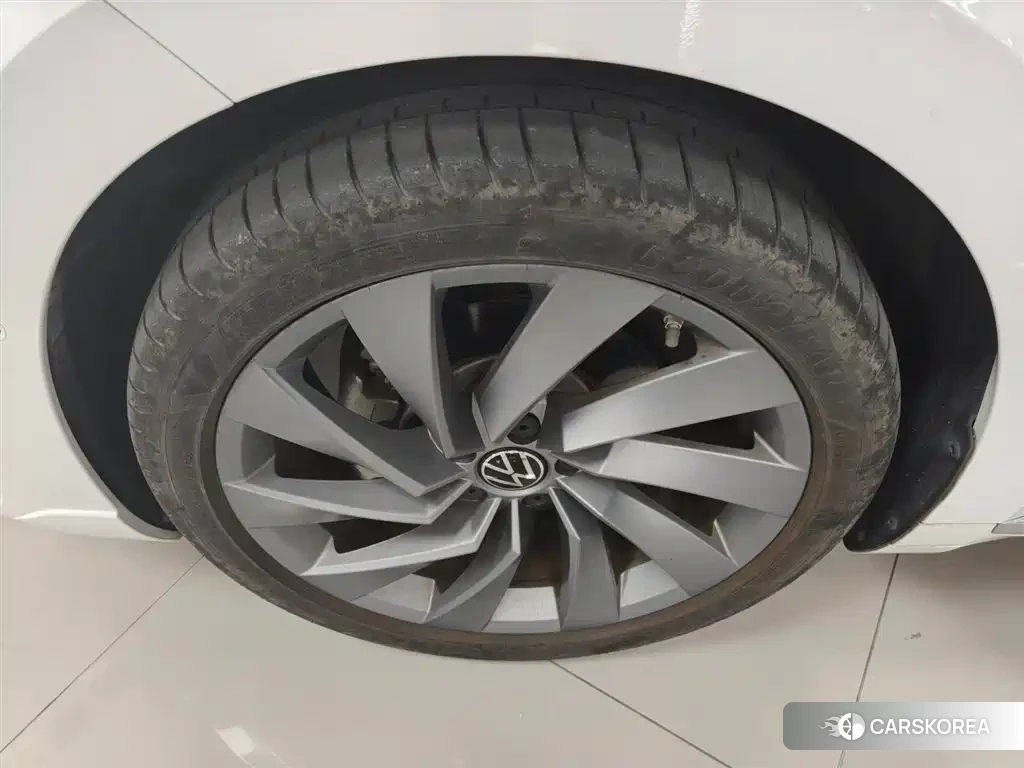 Volkswagen Arteon (CC) id 4600643 из Китая 8